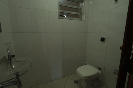 Casa à venda com 220m², 3 quartos e 4 vagasLavabo