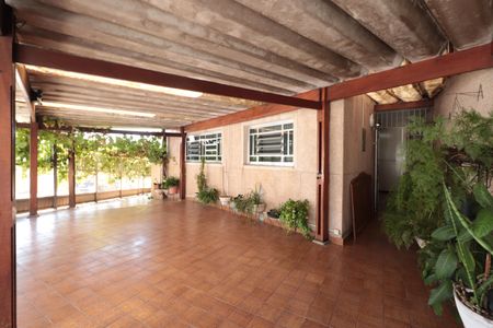 Casa à venda com 220m², 3 quartos e 4 vagasGaragem