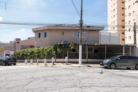 Casa à venda com 220m², 3 quartos e 4 vagasFachada