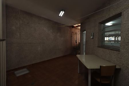 Casa à venda com 220m², 3 quartos e 4 vagasÁrea de Serviço