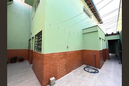 Casa para alugar com 137m², 4 quartos e 2 vagas Casa para alugar com 137m², 4 quartos e 2 vagasÁrea externa