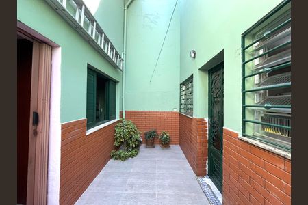 Casa para alugar com 137m², 4 quartos e 2 vagas Casa para alugar com 137m², 4 quartos e 2 vagasQuintal