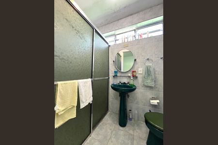 Casa para alugar com 137m², 4 quartos e 2 vagas Casa para alugar com 137m², 4 quartos e 2 vagasBanheiro