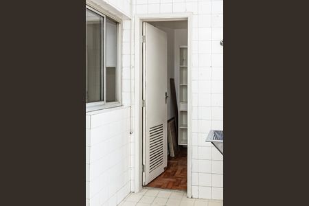 Apartamento para alugar com 120m², 3 quartos e 1 vaga Apartamento para alugar com 120m², 3 quartos e 1 vagaQuarto de Serviço