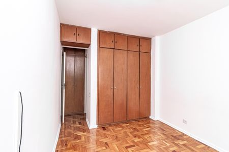 Apartamento para alugar com 120m², 3 quartos e 1 vaga Apartamento para alugar com 120m², 3 quartos e 1 vagaQuarto