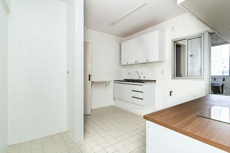 Apartamento para alugar com 120m², 3 quartos e 1 vaga Apartamento para alugar com 120m², 3 quartos e 1 vagaCozinha
