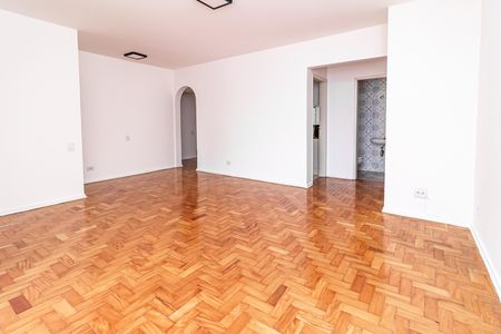Apartamento para alugar com 120m², 3 quartos e 1 vaga Apartamento para alugar com 120m², 3 quartos e 1 vagaSala