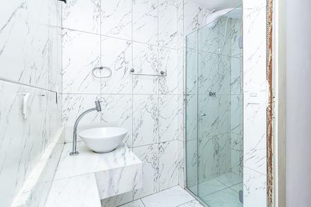 Apartamento para alugar com 120m², 3 quartos e 1 vaga Apartamento para alugar com 120m², 3 quartos e 1 vagaBanheiro