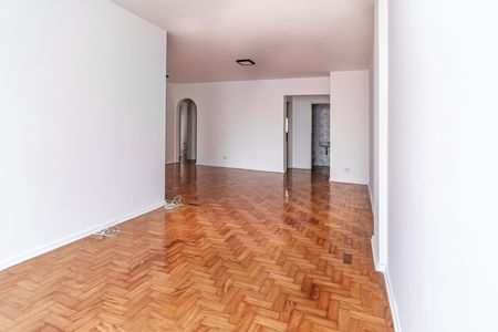 Apartamento para alugar com 120m², 3 quartos e 1 vaga Apartamento para alugar com 120m², 3 quartos e 1 vagaSala