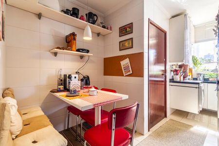 Apartamento à venda com 93m², 3 quartos e 2 vagasCozinha