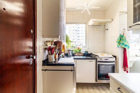 Apartamento à venda com 93m², 3 quartos e 2 vagasCozinha