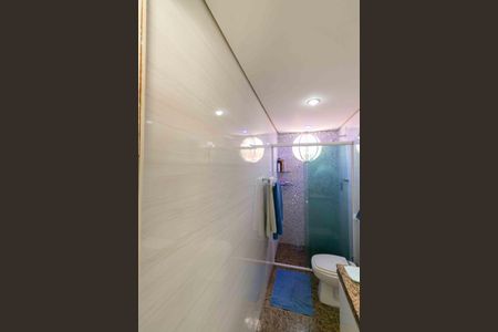 Casa à venda com 280m², 3 quartos e 2 vagas Casa à venda com 280m², 3 quartos e 2 vagasBanheiro Suite