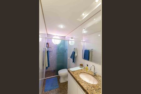 Casa à venda com 280m², 3 quartos e 2 vagas Casa à venda com 280m², 3 quartos e 2 vagasBanheiro Suite