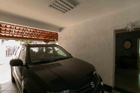 Casa à venda com 280m², 3 quartos e 2 vagas Casa à venda com 280m², 3 quartos e 2 vagasGaragem