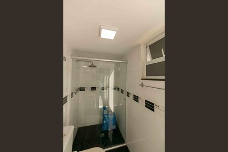 Casa à venda com 280m², 3 quartos e 2 vagas Casa à venda com 280m², 3 quartos e 2 vagasBanheiro Externo