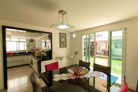 Casa à venda com 280m², 3 quartos e 2 vagas Casa à venda com 280m², 3 quartos e 2 vagasSala de Jantar