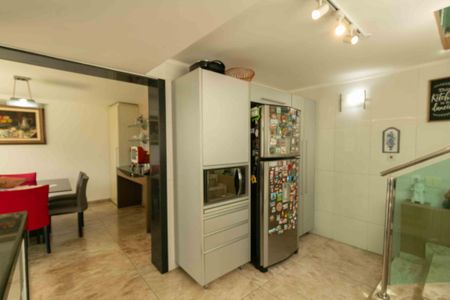 Casa à venda com 280m², 3 quartos e 2 vagas Casa à venda com 280m², 3 quartos e 2 vagasCozinha