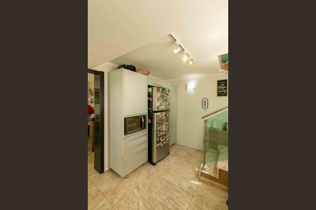 Casa à venda com 280m², 3 quartos e 2 vagas Casa à venda com 280m², 3 quartos e 2 vagasCozinha