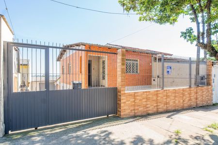 Casa à venda com 200m², 3 quartos e 2 vagas Casa à venda com 200m², 3 quartos e 2 vagasFachada - placa