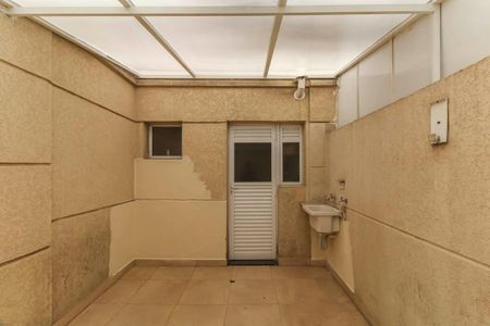 Apartamento à venda com 93m², 2 quartos e 2 vagas Apartamento à venda com 93m², 2 quartos e 2 vagasÁrea de Serviço