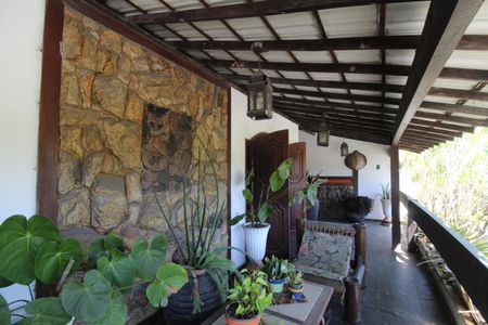 Casa de condomínio à venda com 307m², 3 quartos e 2 vagasSuíte - Varanda