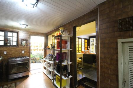 Casa de condomínio à venda com 307m², 3 quartos e 2 vagasCozinha