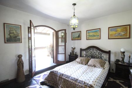 Casa de condomínio à venda com 307m², 3 quartos e 2 vagasSuíte