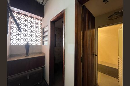 Casa de condomínio à venda com 307m², 3 quartos e 2 vagasSauna - Banheiro