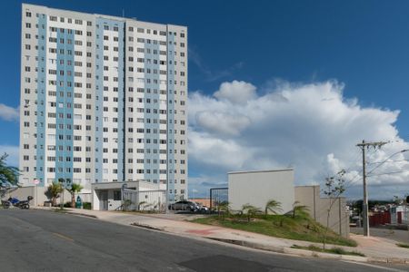 Apartamento para alugar com 43m², 2 quartos e 1 vaga Apartamento para alugar com 43m², 2 quartos e 1 vagaFachada