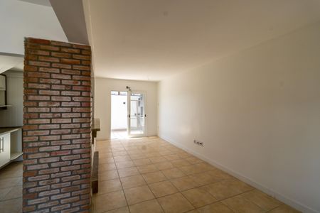 Casa de condomínio para alugar com 140m², 3 quartos e 2 vagas Casa de condomínio para alugar com 140m², 3 quartos e 2 vagasSala