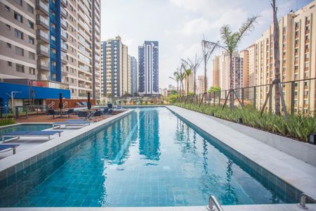Apartamento à venda com 37m², 1 quarto e 1 vaga Apartamento à venda com 37m², 1 quarto e 1 vagaÁrea comum - Piscina