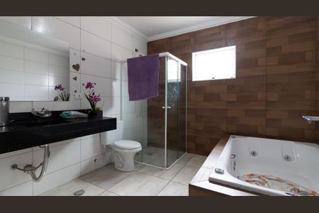Casa para alugar com 160m², 3 quartos e 2 vagas Casa para alugar com 160m², 3 quartos e 2 vagasBanheiro da Suíte