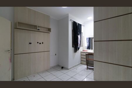 Casa para alugar com 160m², 3 quartos e 2 vagas Casa para alugar com 160m², 3 quartos e 2 vagasSuíte