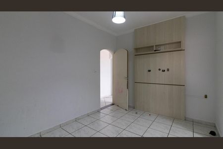 Casa para alugar com 160m², 3 quartos e 2 vagas Casa para alugar com 160m², 3 quartos e 2 vagasSuíte