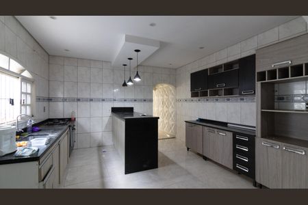 Casa para alugar com 160m², 3 quartos e 2 vagas Casa para alugar com 160m², 3 quartos e 2 vagasCozinha