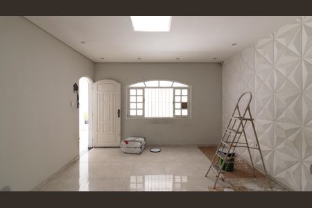 Casa para alugar com 160m², 3 quartos e 2 vagas Casa para alugar com 160m², 3 quartos e 2 vagasSala