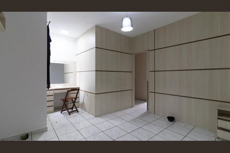 Casa para alugar com 160m², 3 quartos e 2 vagas Casa para alugar com 160m², 3 quartos e 2 vagasSuíte