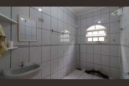 Casa para alugar com 160m², 3 quartos e 2 vagas Casa para alugar com 160m², 3 quartos e 2 vagasBanheiro 1