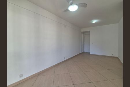 Apartamento para alugar com 67m², 3 quartos e 1 vagaSala