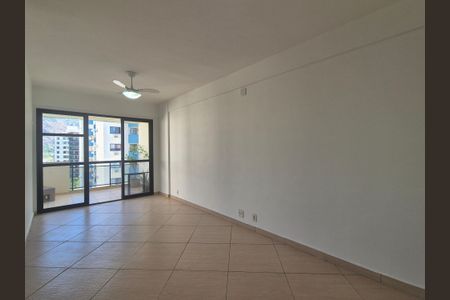 Apartamento para alugar com 67m², 3 quartos e 1 vagaSala
