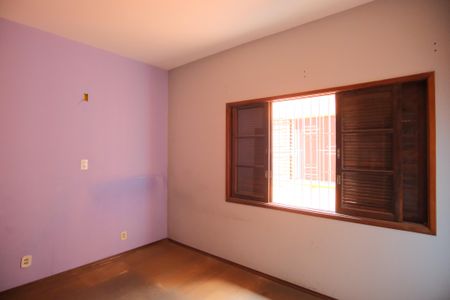 Casa à venda com 157m², 3 quartos e 2 vagasQuarto 2