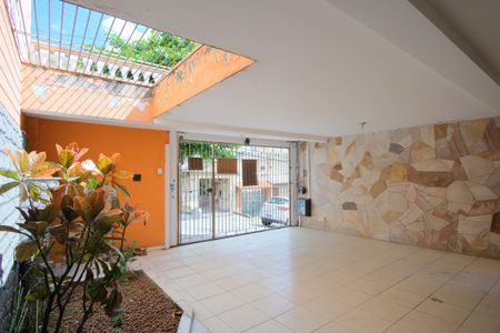 Casa à venda com 157m², 3 quartos e 2 vagasGaragem