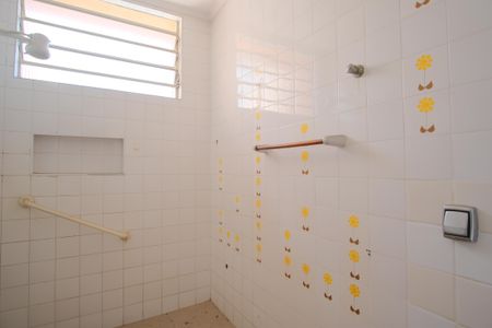 Casa à venda com 157m², 3 quartos e 2 vagasBanheiro Social