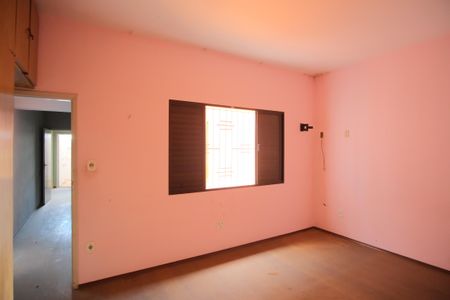 Casa à venda com 157m², 3 quartos e 2 vagasSuíte