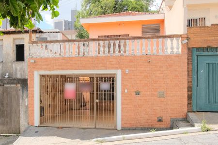 Casa à venda com 157m², 3 quartos e 2 vagasFachada
