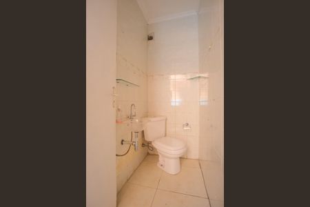 Casa à venda com 157m², 3 quartos e 2 vagasBanheiro de serviço