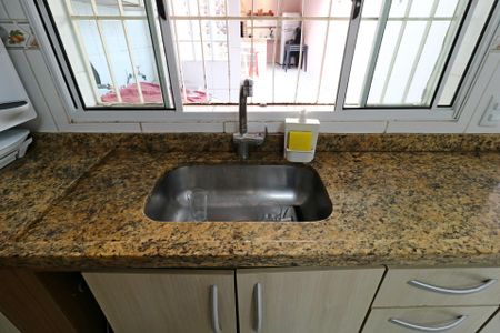 Casa à venda com 137m², 3 quartos e 2 vagasCozinha