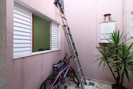 Casa à venda com 137m², 3 quartos e 2 vagasJardim de Inverno