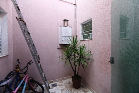 Casa à venda com 137m², 3 quartos e 2 vagasJardim de Inverno