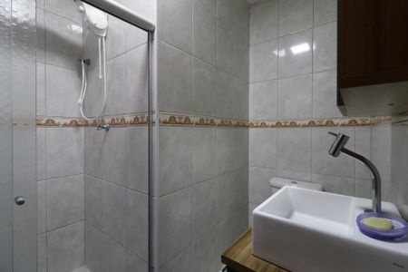 Casa à venda com 137m², 3 quartos e 2 vagasBanheiro Social